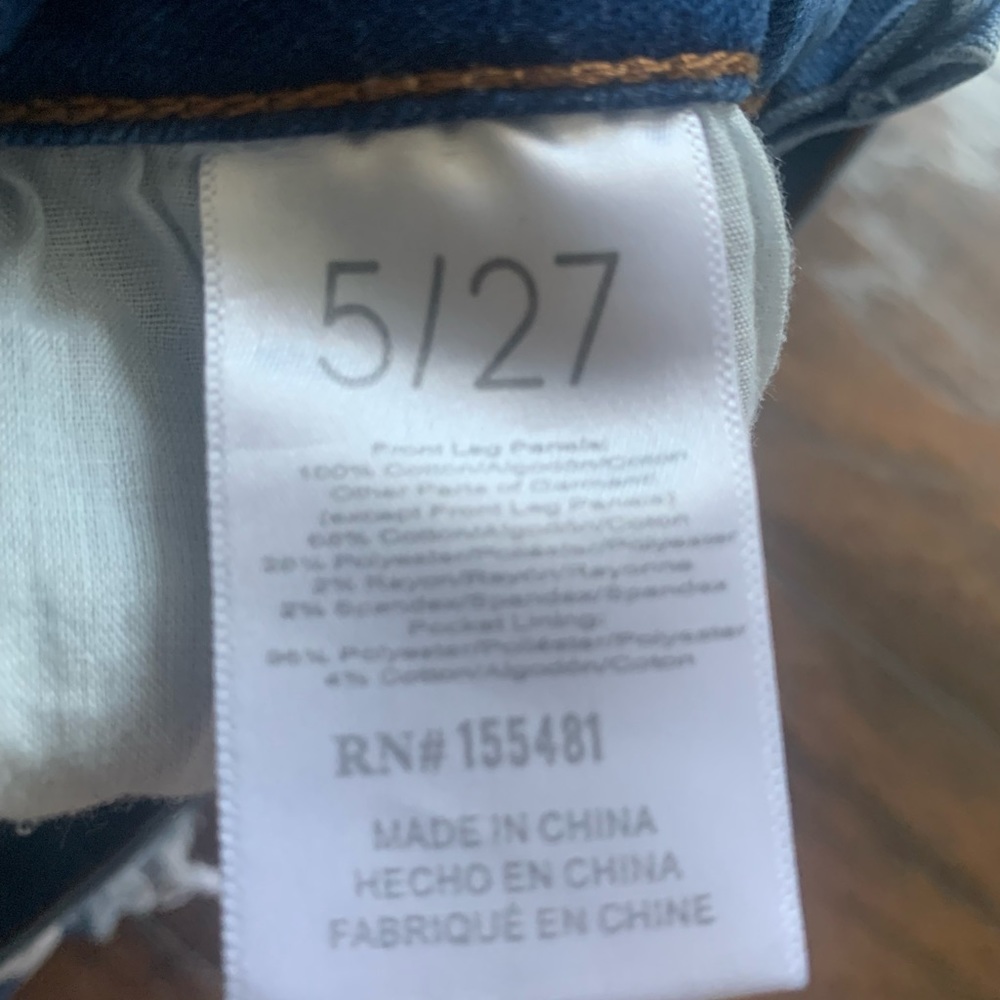 SIMPLE SOCIETY MIDRISE DISTRESS JEANS - Picture 4 of 7